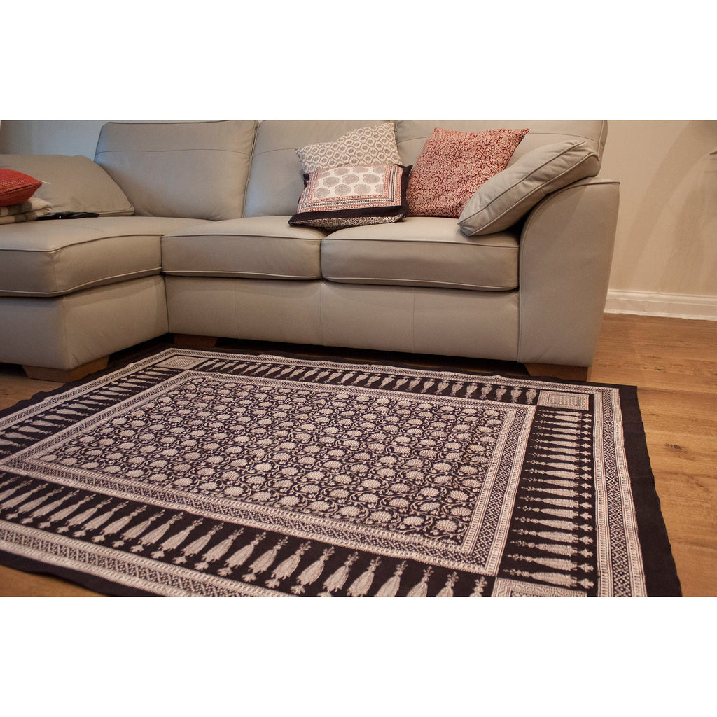Traditional Floral & Paisley Hand-block Print Area Rug - White Black